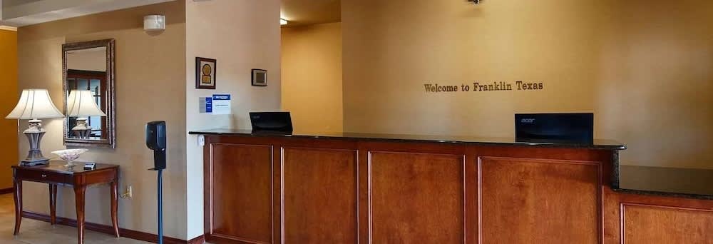 Franklin Inn & Suites 2