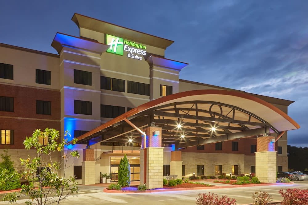 Holiday Inn Express Hotel & Suites Columbia Univ Area-Hwy 63 by IHG 1