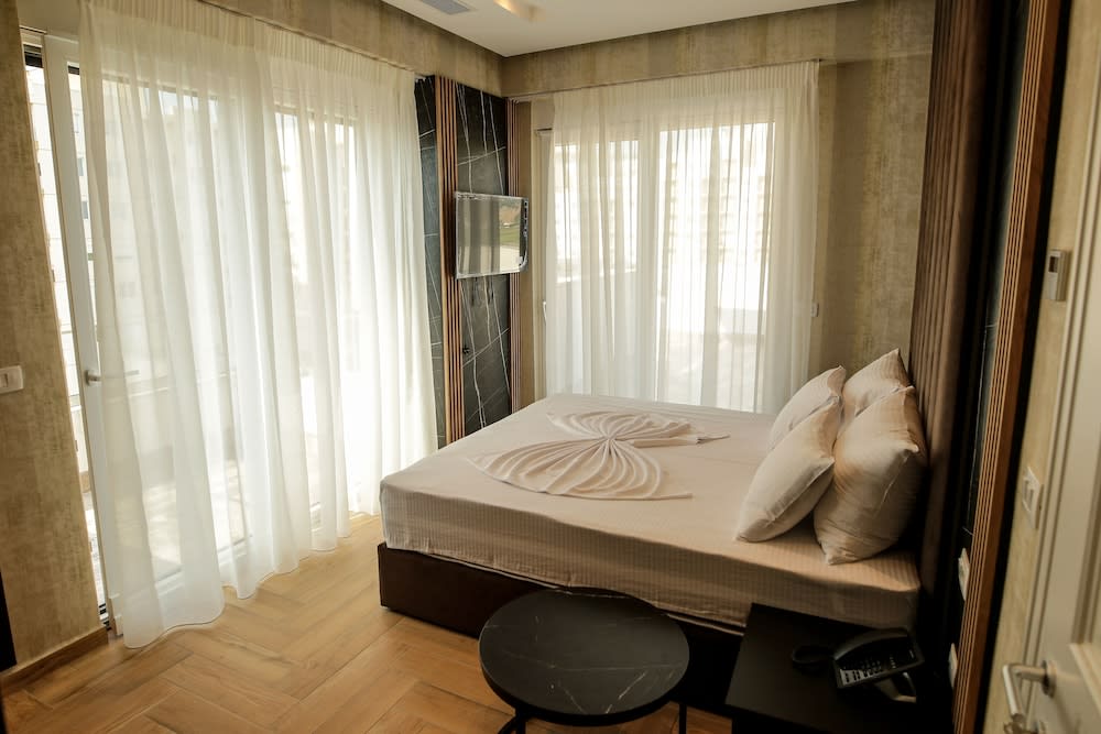 Hotel Rozafa BLU 2