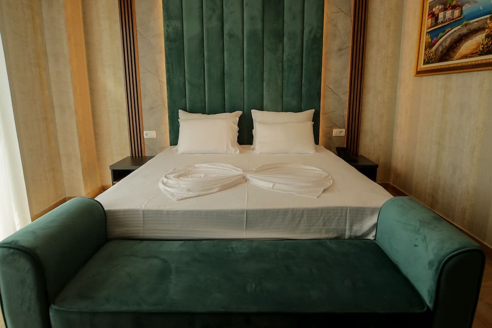 Hotel Rozafa BLU 1