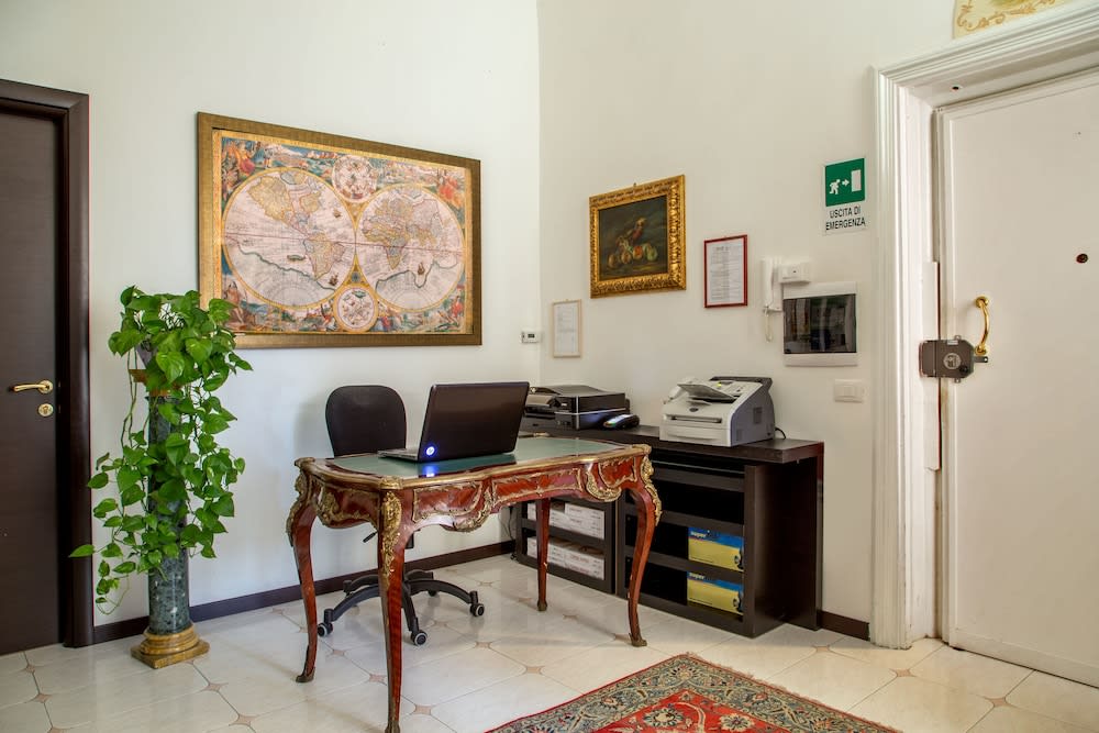 Roma Central Guest House 2
