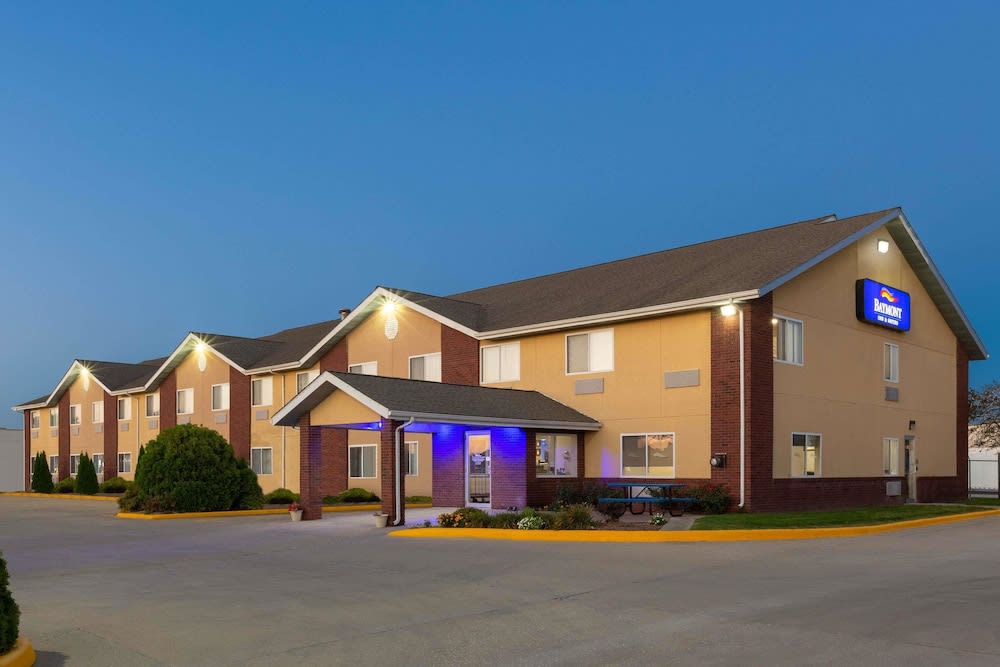 Baymont by Wyndham Fort Dodge 1
