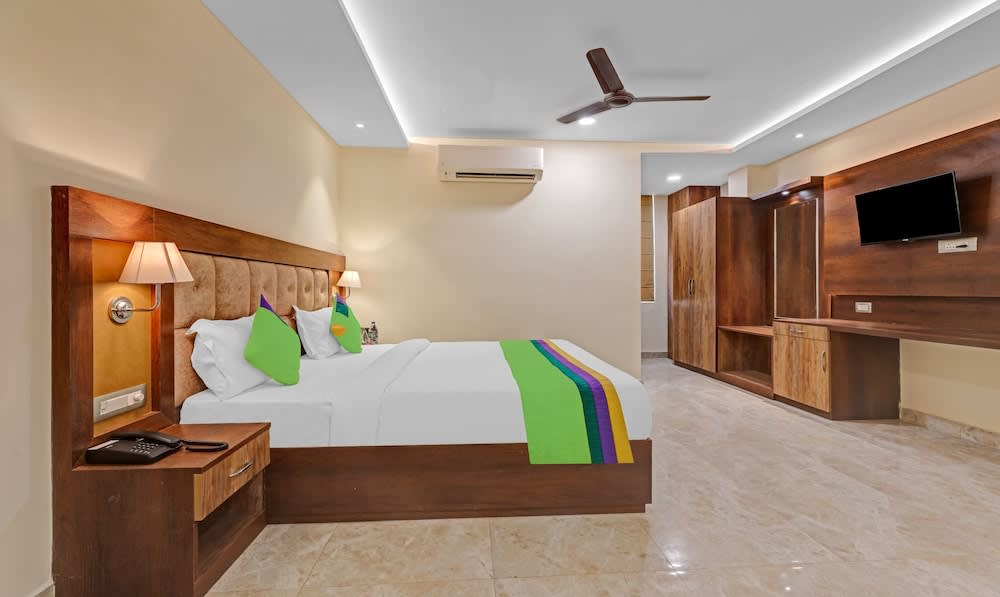 HOTEL HEAVEN GRAND 1