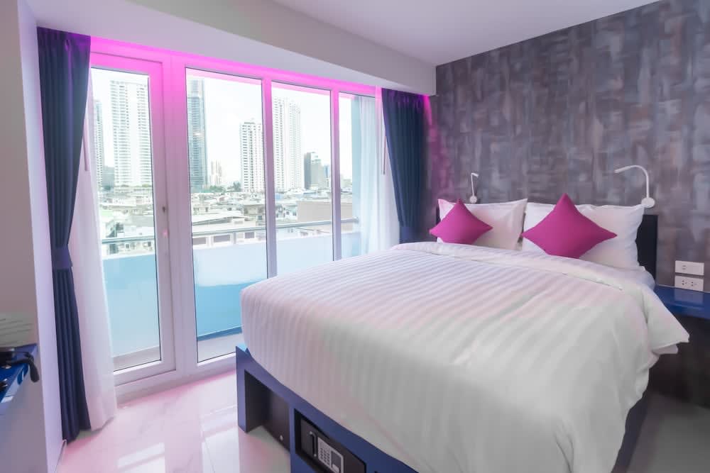 Spark Hotel - MRT Queen Sirikit - SHA Extra Plus Certified 1