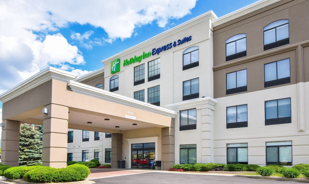 Holiday Inn Express & Suites INDIANAPOLIS NORTHWEST by IHG 1