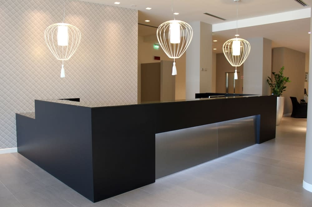 Tag Hotel 2
