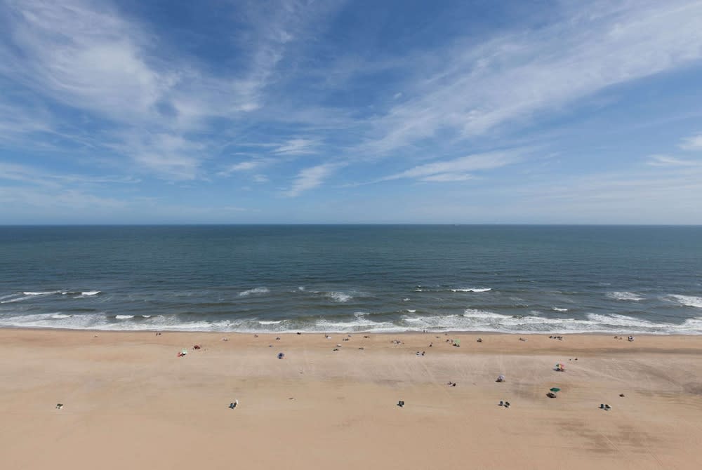 Wyndham Virginia Beach Oceanfront 1