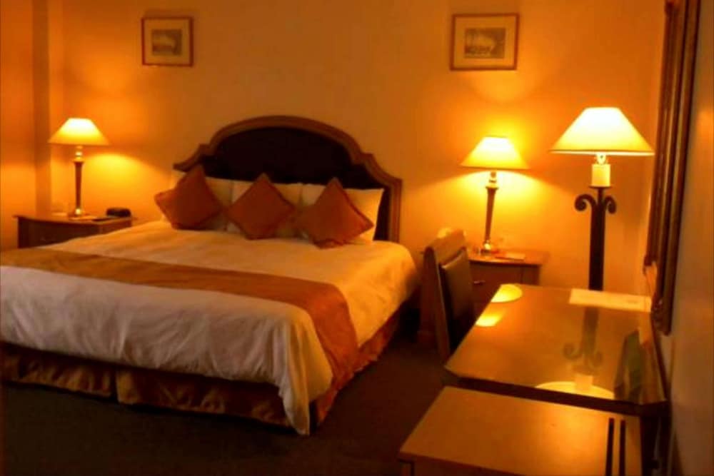 Best Western Centro Cadereyta 4