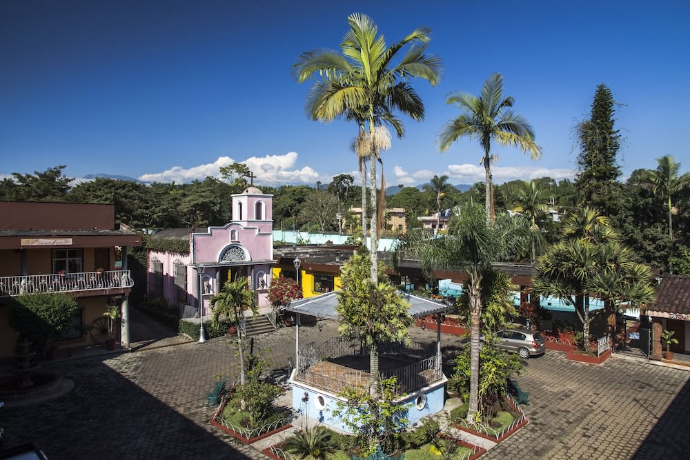 Hotel El Pueblito 1
