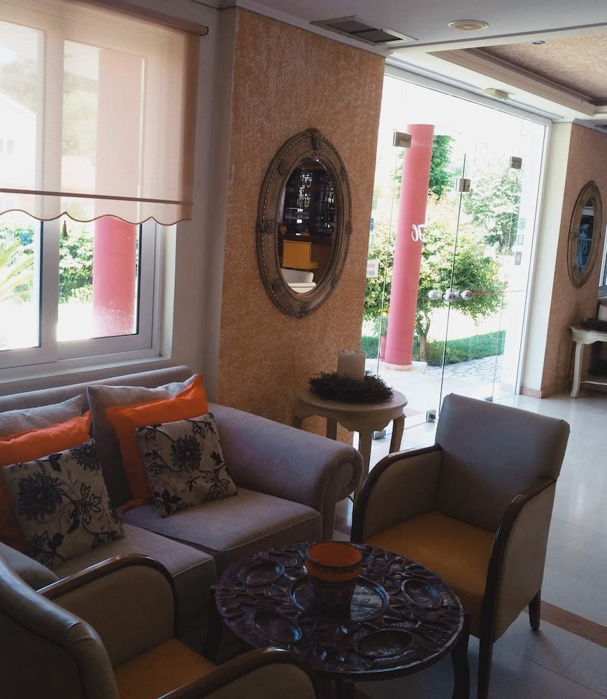 Damia Hotel 2