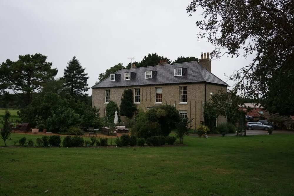 Red Lodge Country House 1