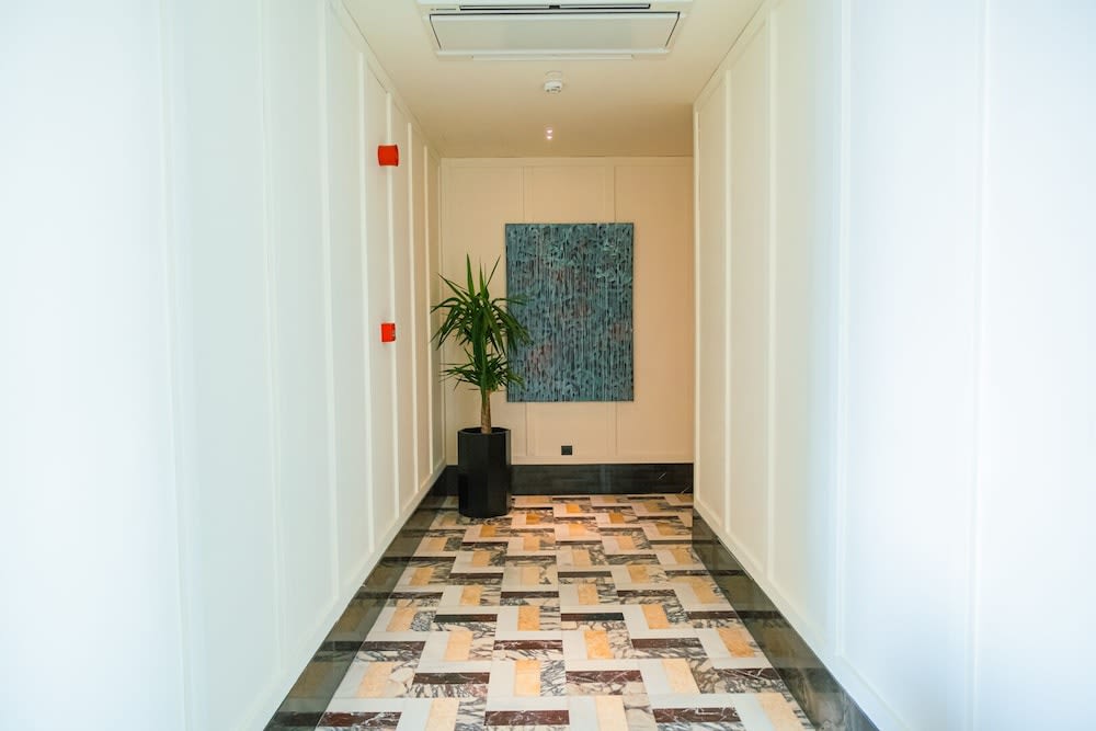 The Gift Hotel 2
