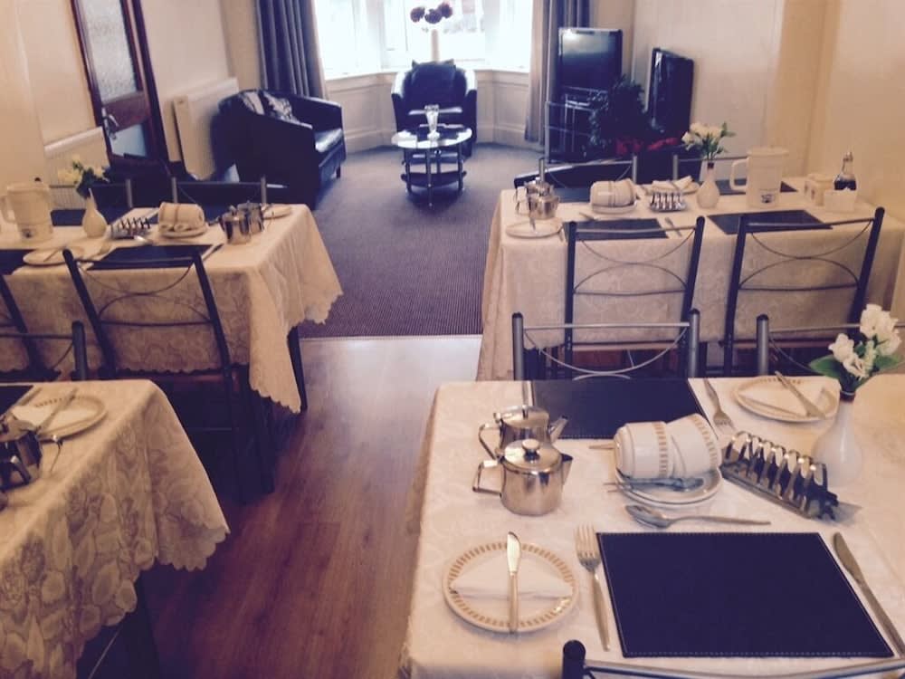 Hazelgrove Guest House 1