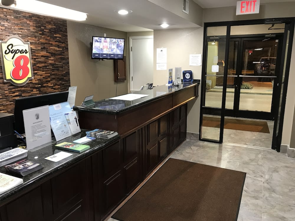 Super 8 by Wyndham Hernando 2