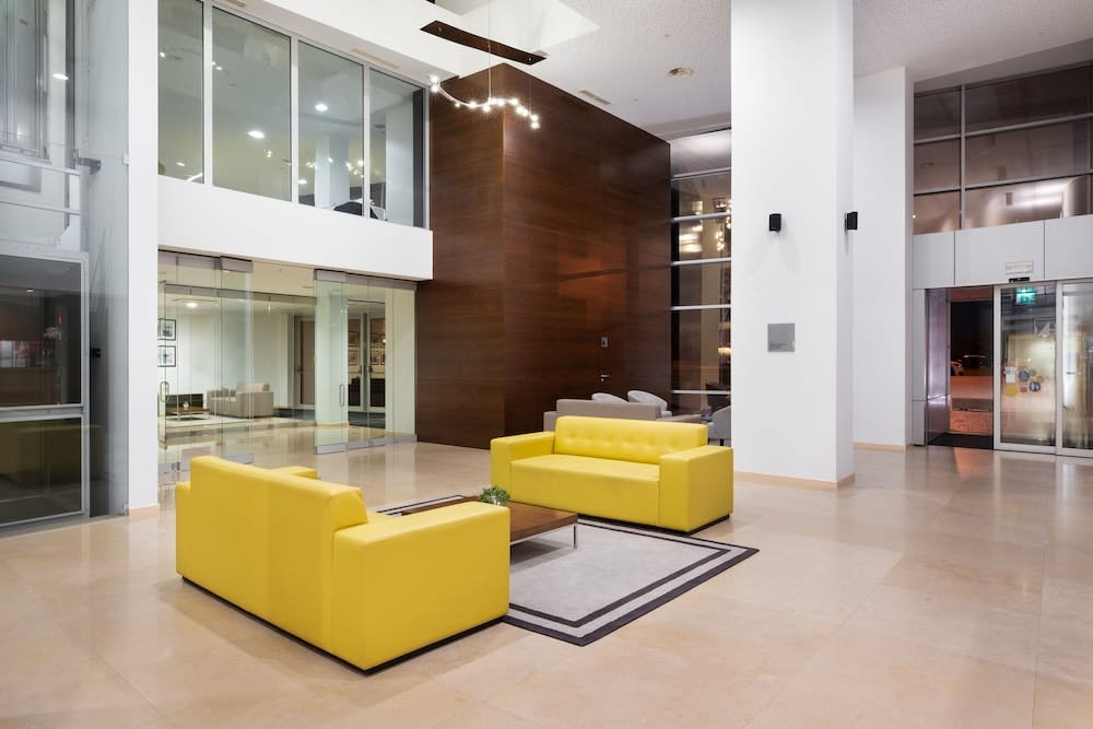 Eurostars Oasis Plaza 4