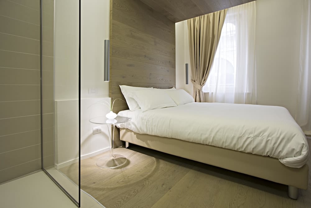 Borgoleoni 18 - Room and Breakfast 5