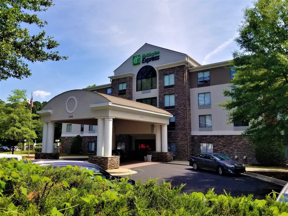 Holiday Inn Express APEX-RALEIGH by IHG 1