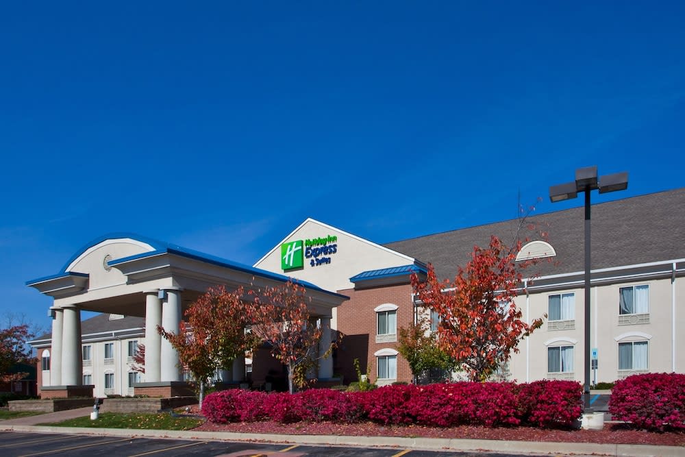 Holiday Inn Express & Suites WATERFORD by IHG 1