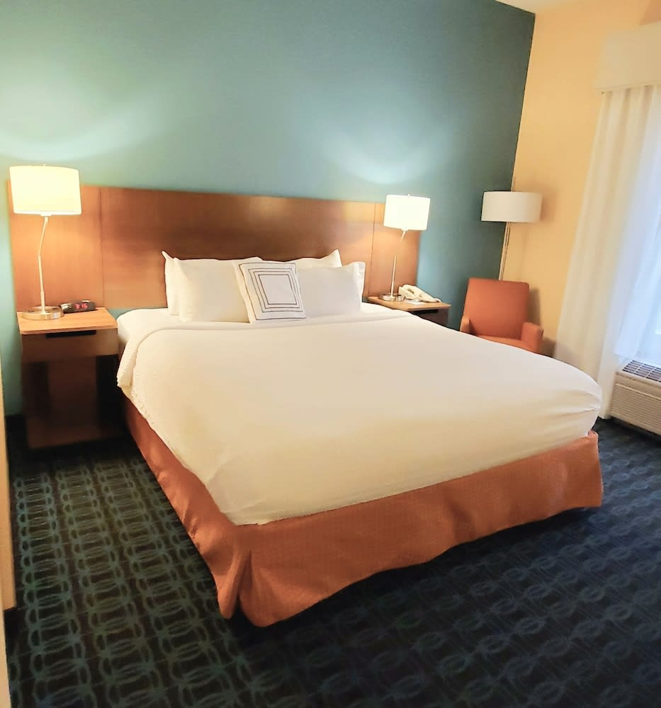 Fairfield Inn & Suites Cleveland Avon 2