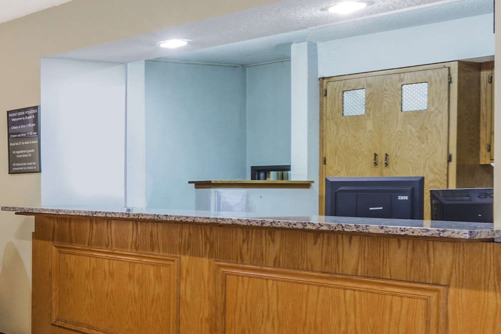 Super 8 by Wyndham East Stroudsburg - Poconos 3