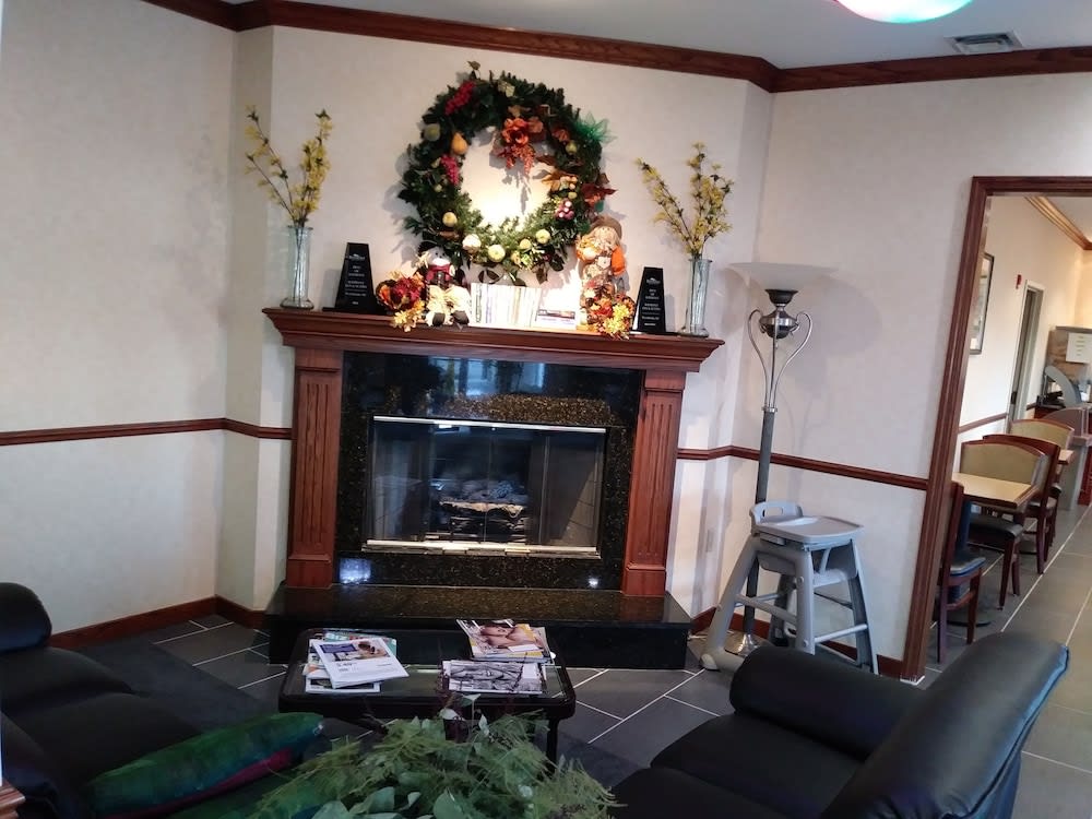 Baymont by Wyndham Waterford/Burlington WI 2