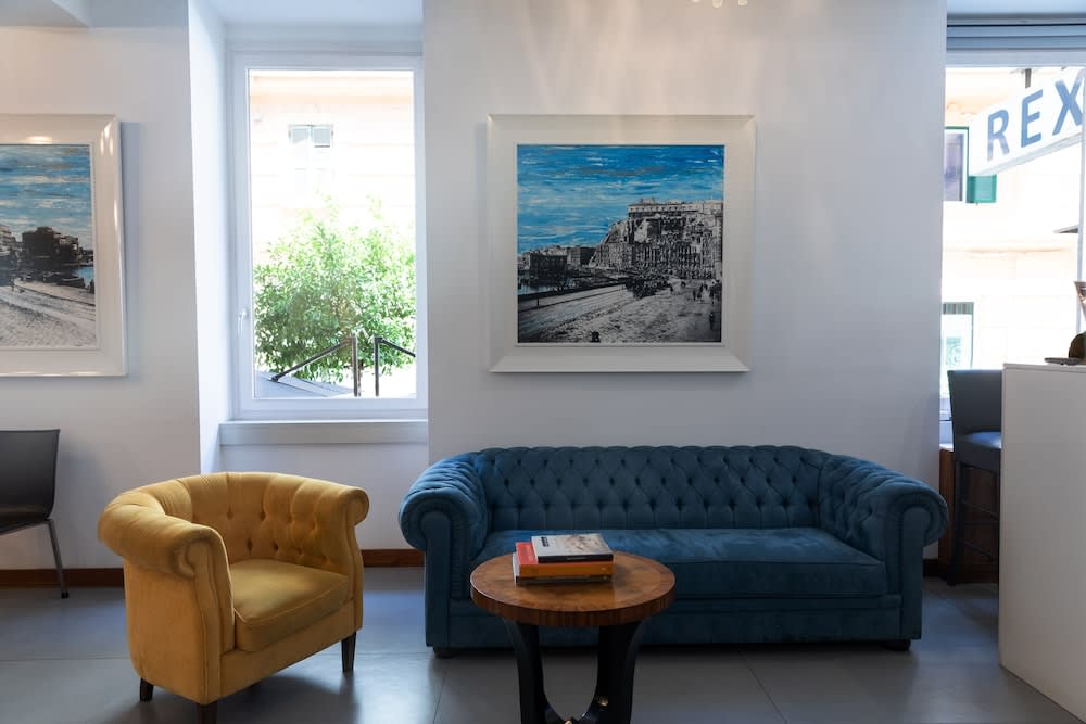 Rex Lifestyle Hotel 4