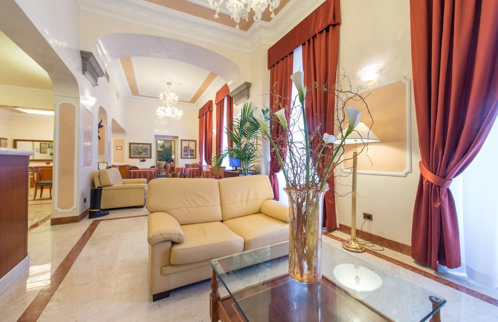 Strozzi Palace Hotel 1