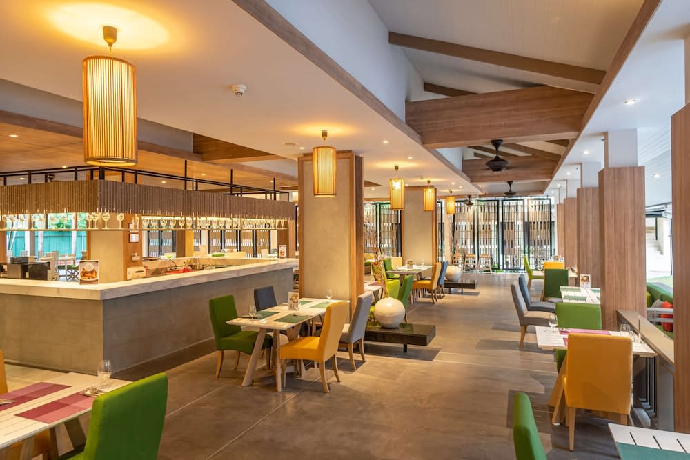 Radisson Resort and Suites Phuket 2