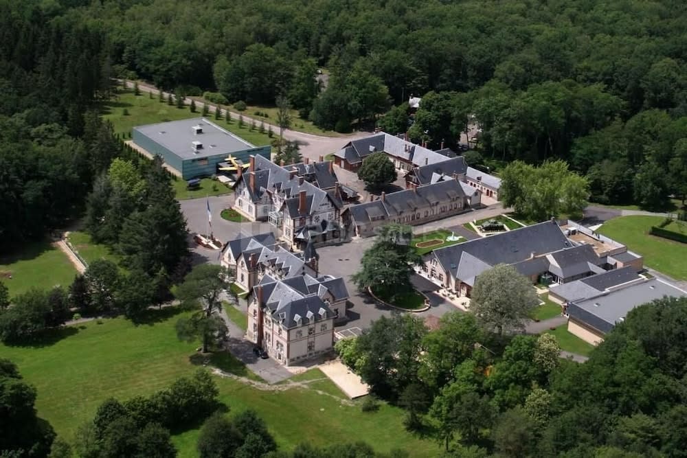 Hotel-Restaurant Domaine de la Grande Garenne 1