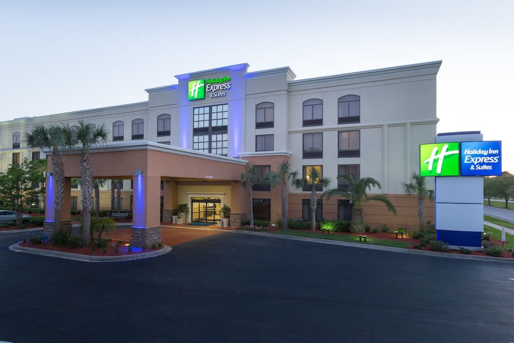 Holiday Inn Express & Suites JACKSONVILLE AIRPORT by IHG 1