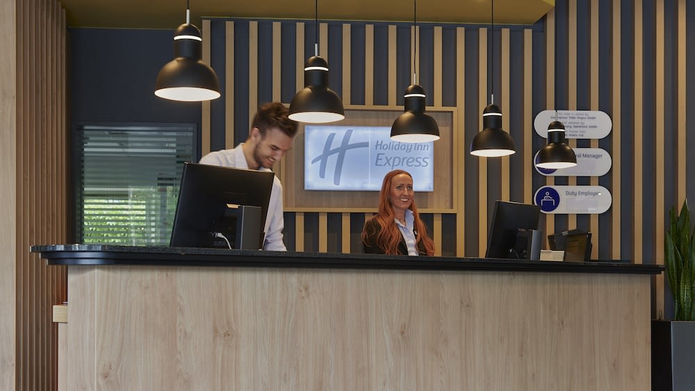 Holiday Inn Express COLOGNE - MUELHEIM by IHG 2