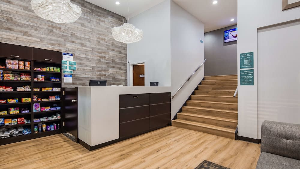 Best Western JFK Airport Hotel 3