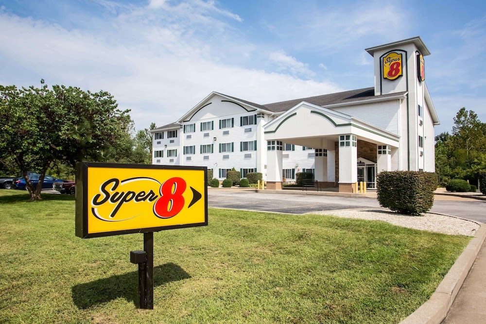 Super 8 by Wyndham Union 1