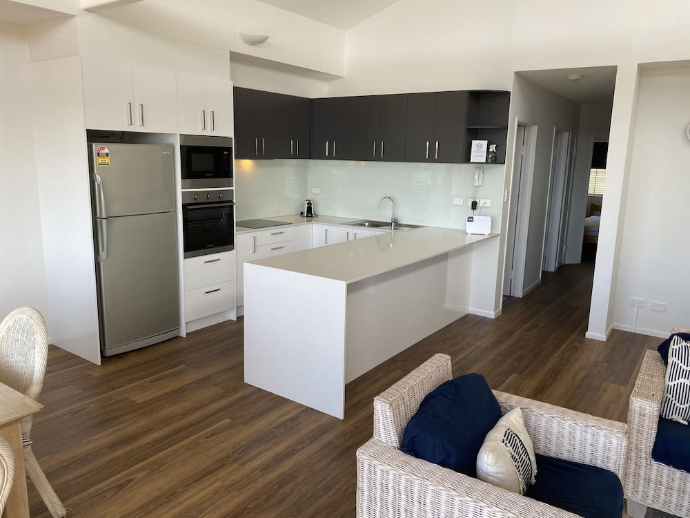 Aqua Promenade Beachfront Holiday Apartments 2