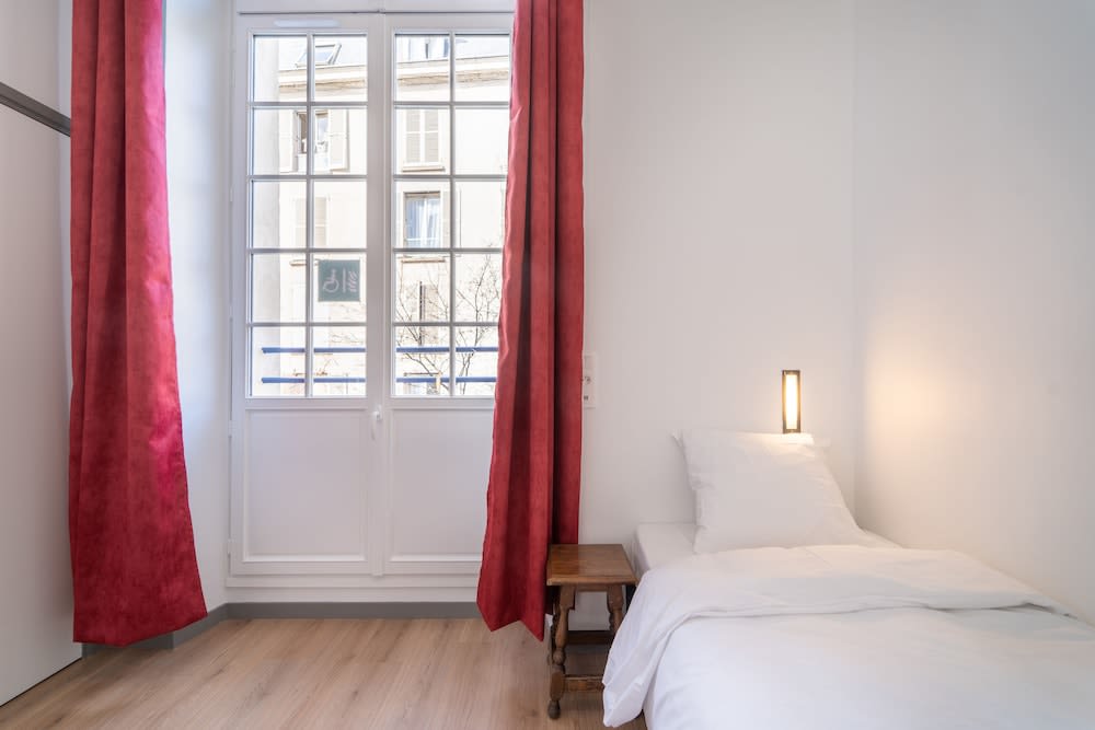 MIJE MARAIS Hostel 1