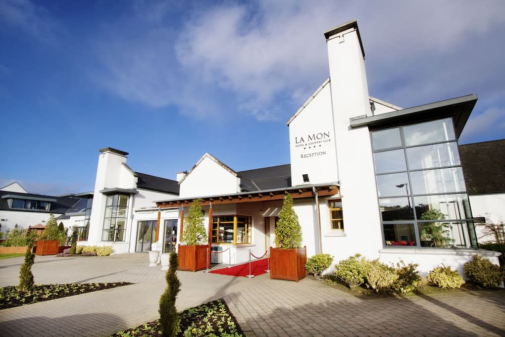 La Mon Hotel & Country Club 1