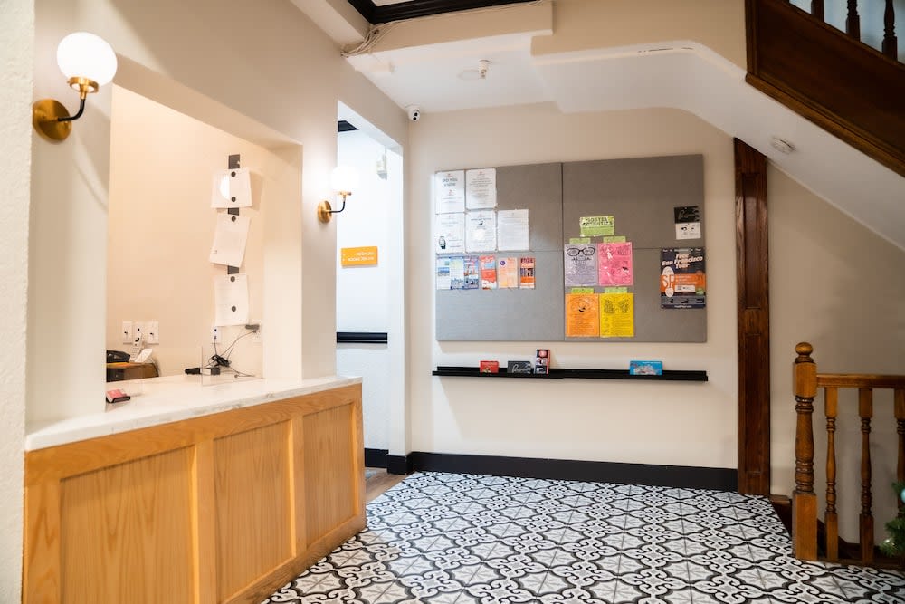 Amsterdam Hostel 2