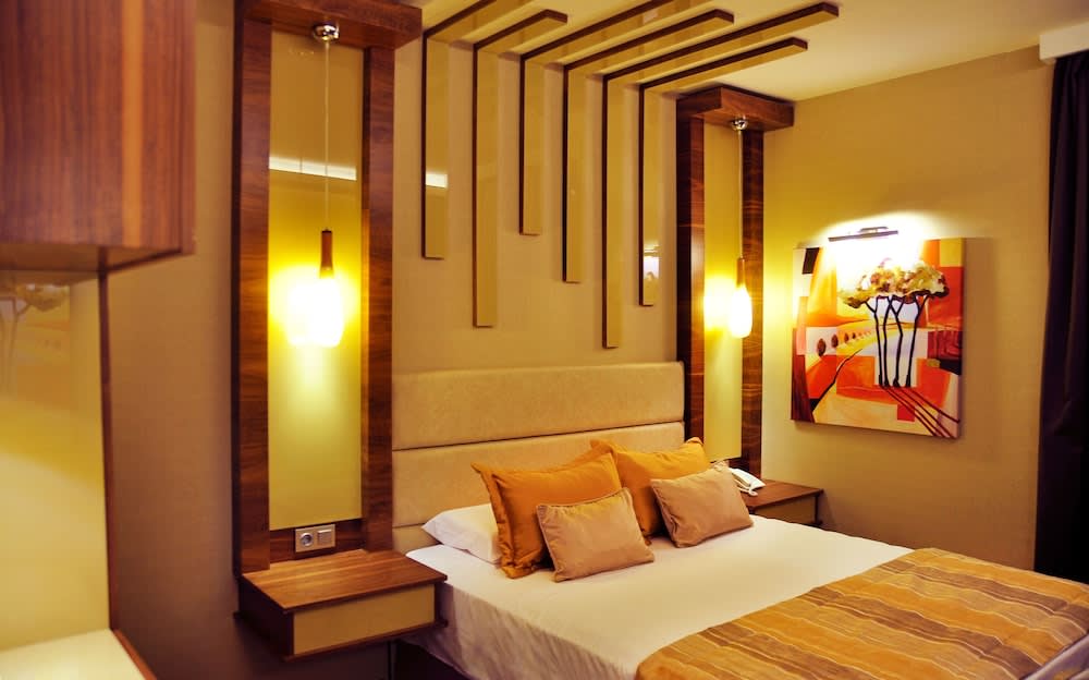 Avin Hotel 1