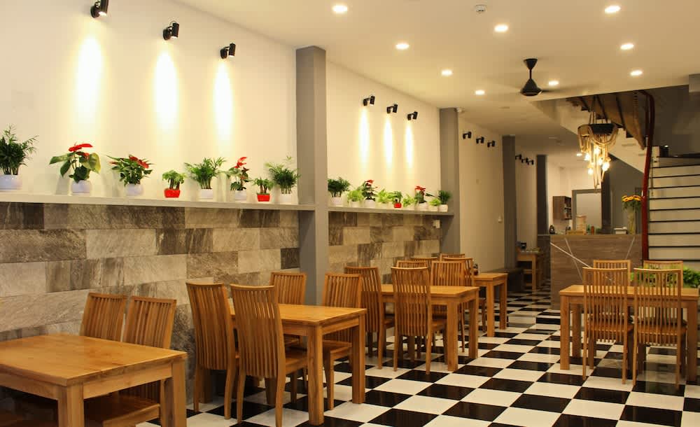 Beauty House 1