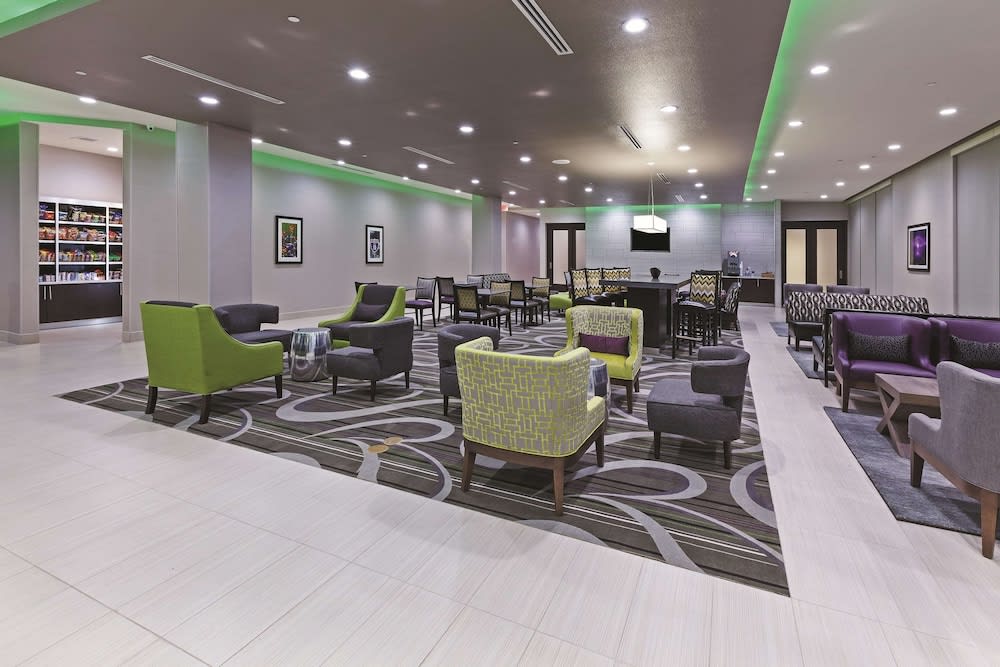 La Quinta by Wyndham College Station South 2