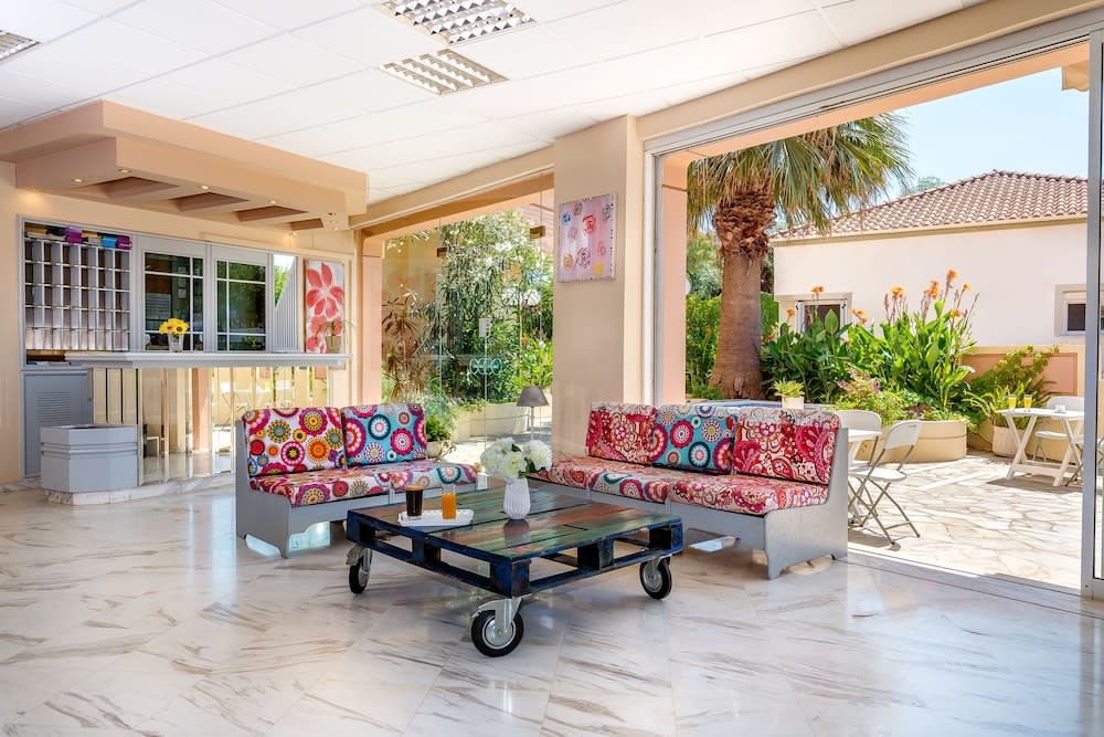 Louladakis Apartments 5