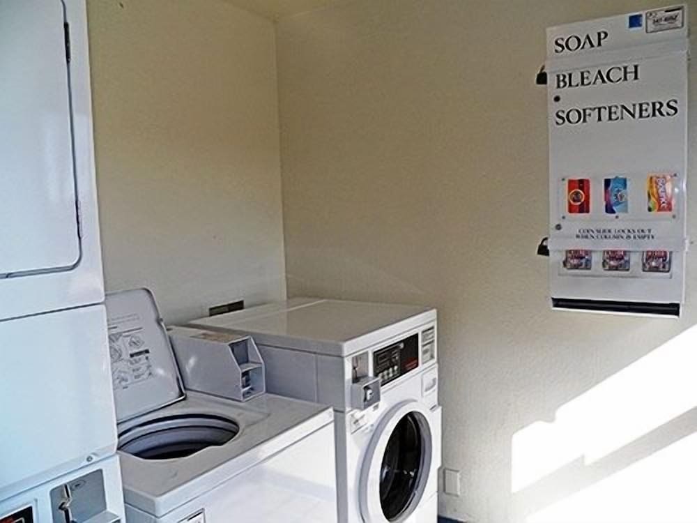 Rodeway Inn Fort Smith I-40 5