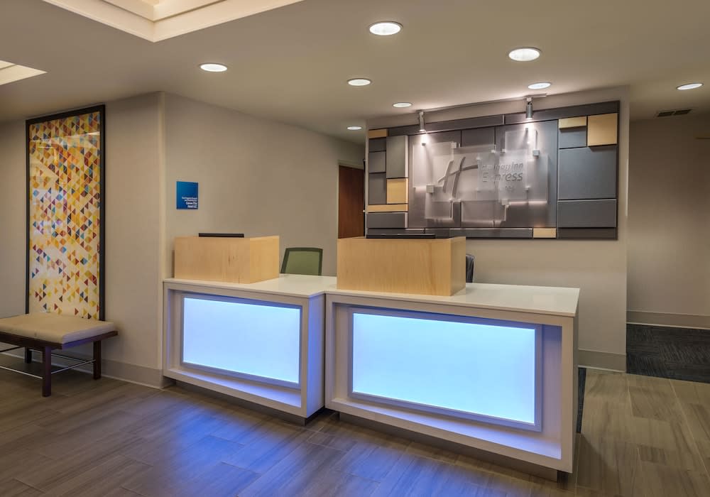 Holiday Inn Express & Suites CARSON CITY by IHG 2