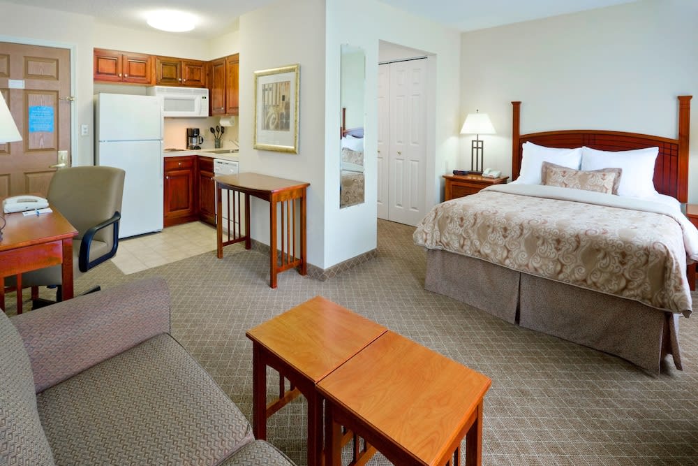 Staybridge Suites CRANBURY-SOUTH BRUNSWICK by IHG 1