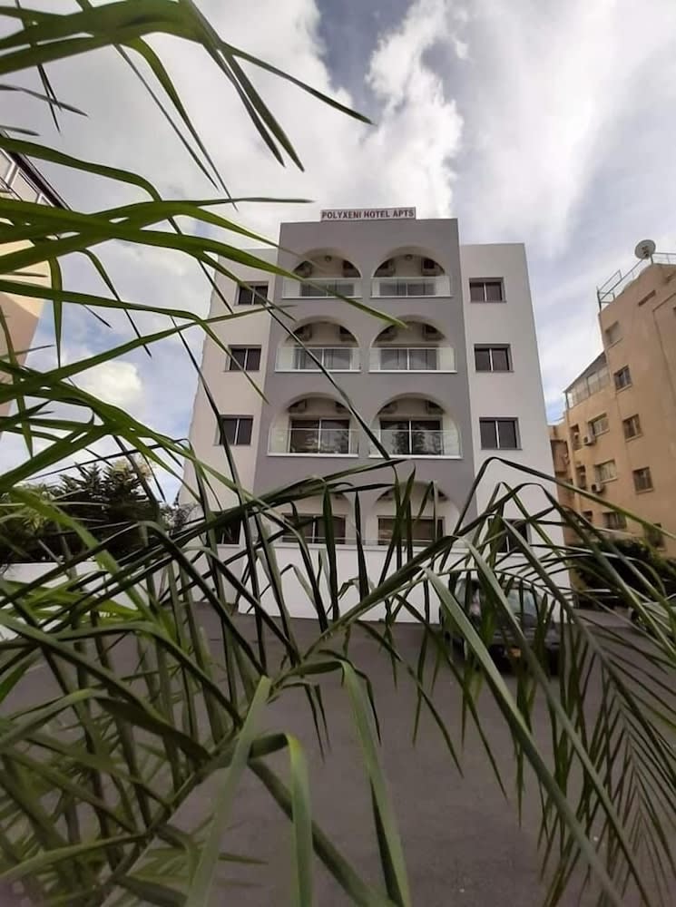 Polyxeni Hotel Apartments 1