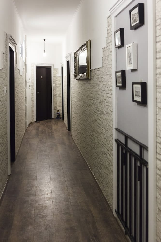 Prior Suites Split 2