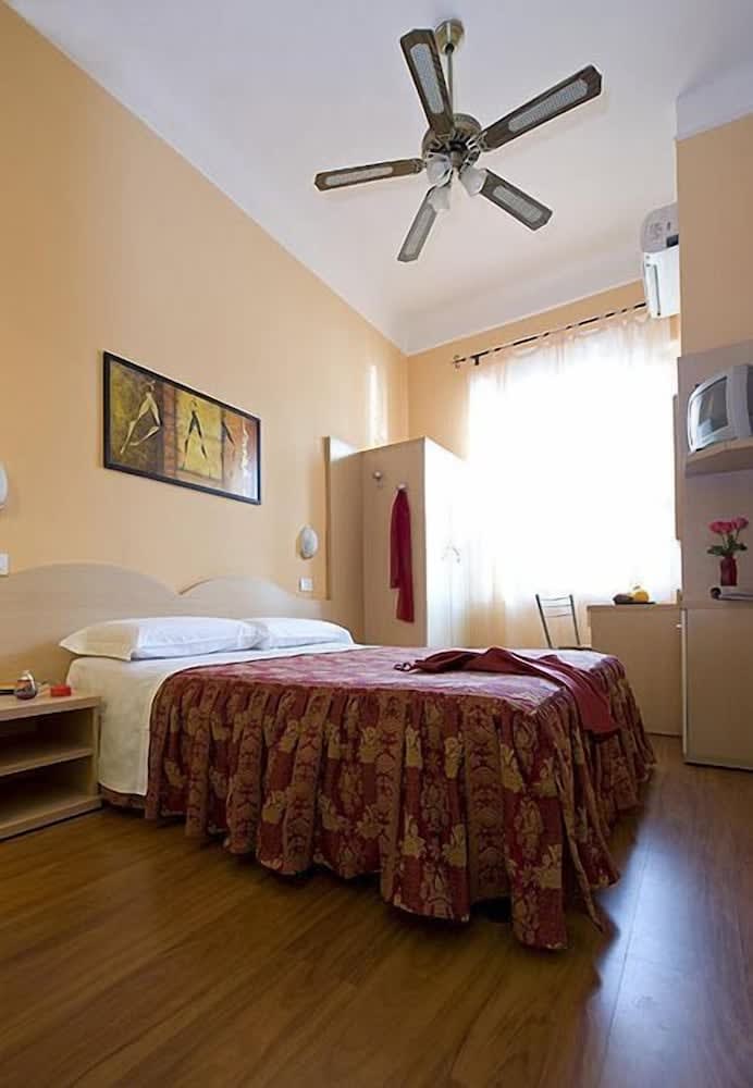 Hotel Sabatino Milan 5