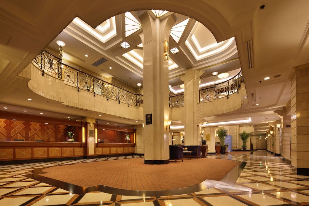 Shanghai Park Hotel - Hudec Excellent Historical Building - Priority Access for Classic Butterfly Cookies Without queuing to guests 2