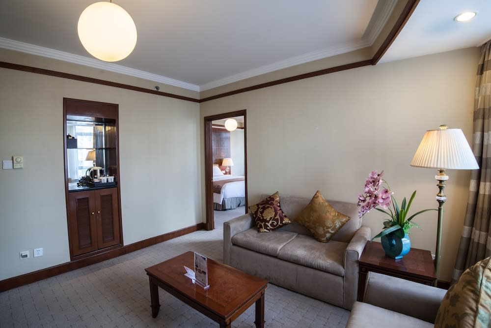 Shanghai Park Hotel - Hudec Excellent Historical Building - Priority Access for Classic Butterfly Cookies Without queuing to guests 5