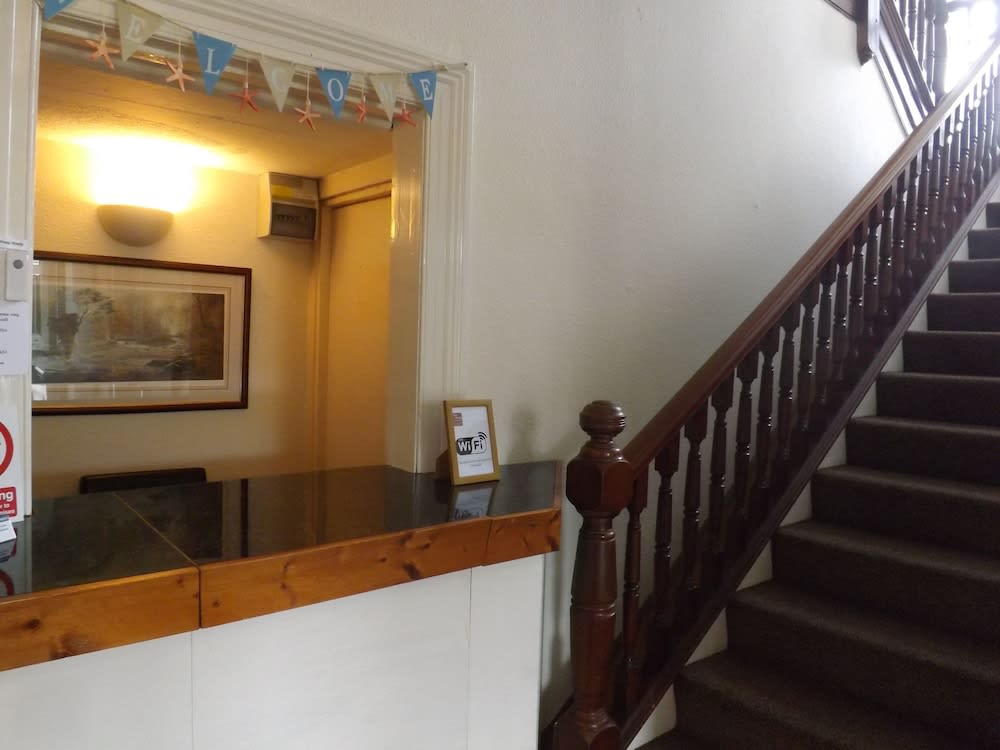 Cairn House - Bed & Breakfast 2